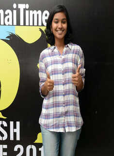 Clean & Clear Fresh Face 2014