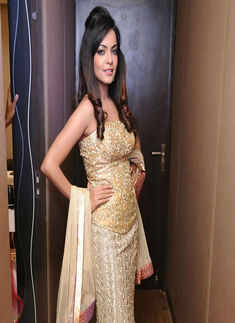 Essensuals salon launch