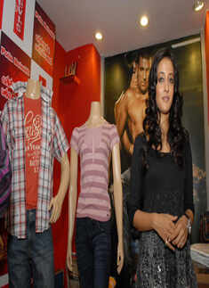 Raima at Jeans store