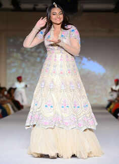 Sonakshi walks for Tarun Tahiliani