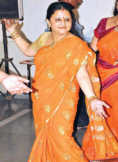 An exotic garba session