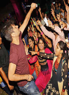 Jasbir Jassi at dandiya night