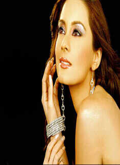 Minissha: Cute 'n' chirpy
