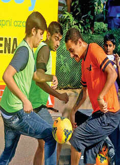 `Kick' starting Raahgiri day