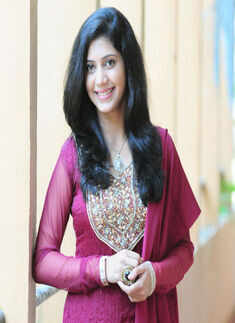 Tarushi promotes Study Tour