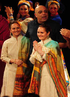 WIFW '15: Day 1: Tarun Tahiliani