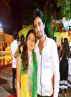 Shabana and Shubham at a Fresher&rsquo;s Party of a management institute in Kanpur