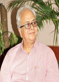 Lucknow Expressions society hosts delegation