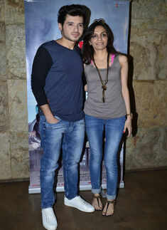 Ekkees Toppon Ki Salaami: Screening