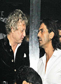 Fashionistas party in style