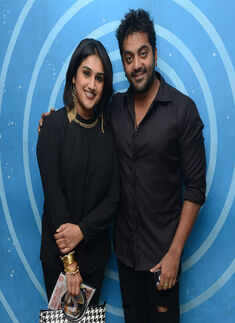 Party at Small World pub