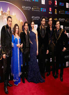 Happy New Year: World Premiere