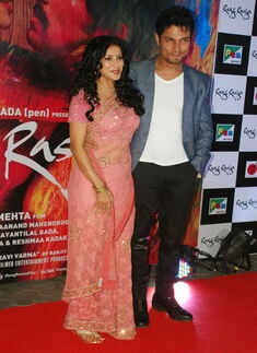 Rang Rasiya: Premiere