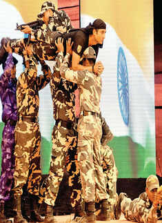 Jawans turn performers