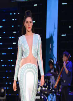 Couture queens rule the ramp