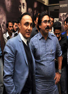 Sondhey Namar Age: Premiere