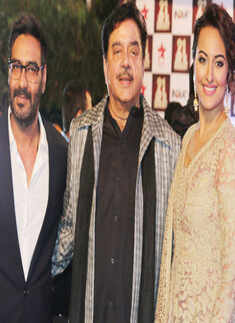 'Aap ki Adalat' celebrates 21 years