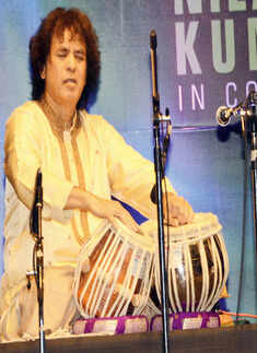 Zakir, Niladri at a musical event