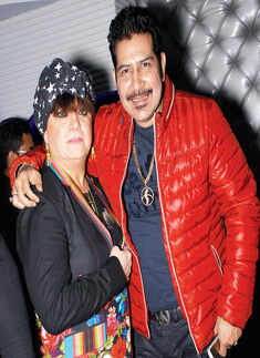 Pegs N Pints launch party