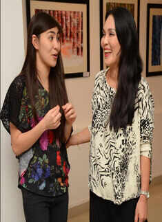 Art lovers under one roof