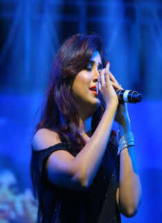 Shreya Ghoshal's live performace