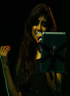 Shreya Ghoshal's live performace