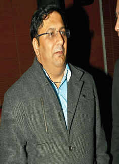 Mohit sets the mood right