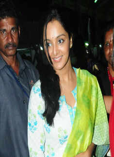 Celebs attend Bharatheeyam