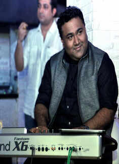 Live performance by Lakkhichhara