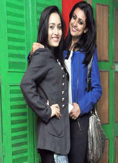 Live performance by Lakkhichhara