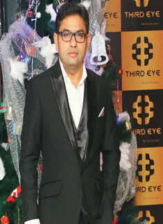 Delhi dances to different beats