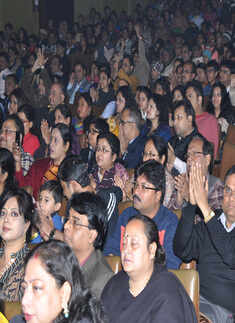 Amit and Babul perform at Kalamandir