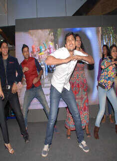 Mirchi Mandakki Kadak Chai's movie promote