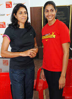 Sunfeast 10k press meet