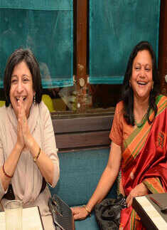 Food lovers under on roof