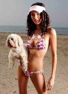 Full-on-fetish babes