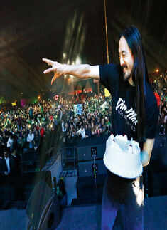 Steve Aoki rocks NCR