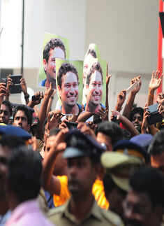 Sachin spotted at Trivandrum during Run Kerala Run campaign