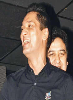 Barkha Kaul throws a party!