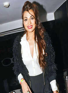 Barkha Kaul throws a party!