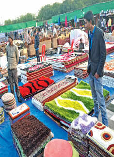 Surajkund Mela stealing Noida&rsquo;s craft bazaar thunder?