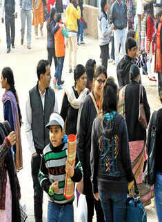 Surajkund Mela stealing Noida&rsquo;s craft bazaar thunder?