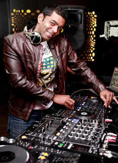 Grooving on the tunes