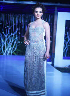 IBFW '15: Falguni & Shane Peacock