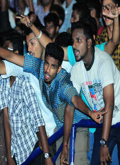 Naresh Iyer performs at Crossroads '15