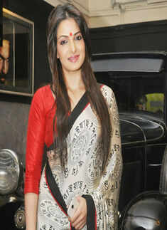 Icchemotir Goppo: Premiere