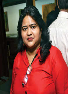 Makrand performs Sashtang Namaskar for Habib Tanvir