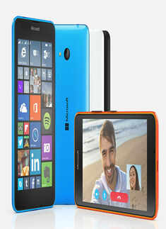 Microsoft unveils Lumia 640, 640 XL smartphones