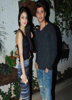 Badmashiyaan: Premiere