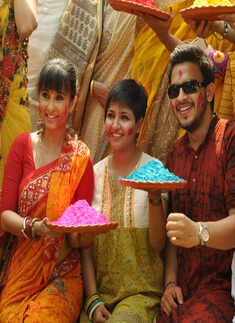 Celebs at Belasesh holi celebretion